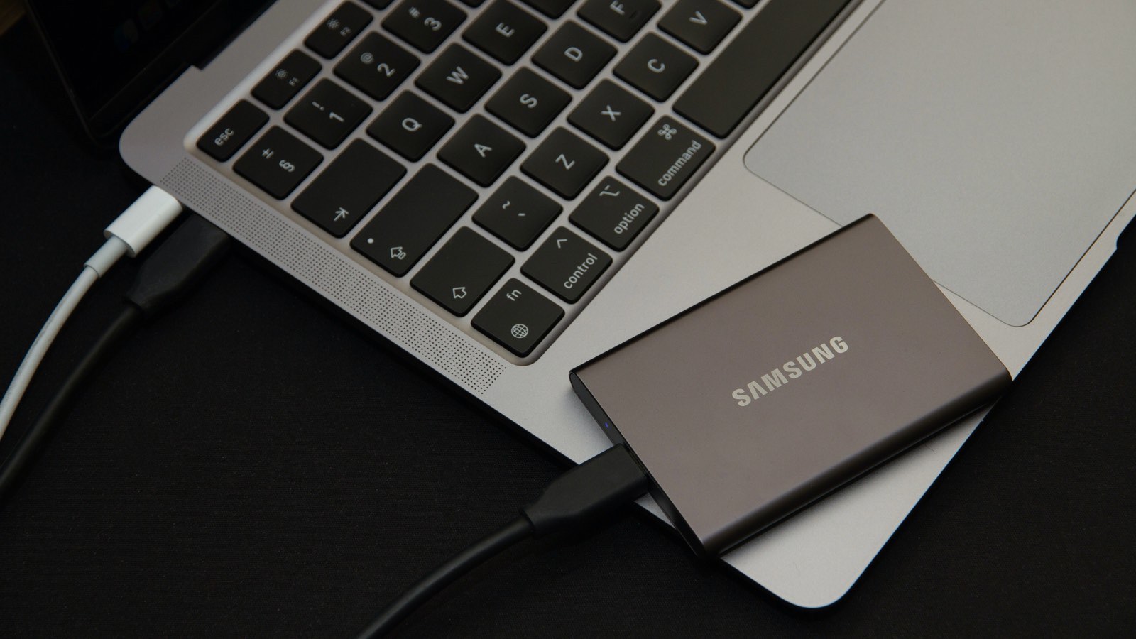 外付けSSDで容量不足も解消