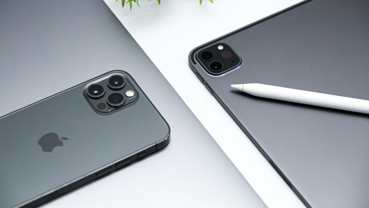 最強トリオのiPhone iPad Mac